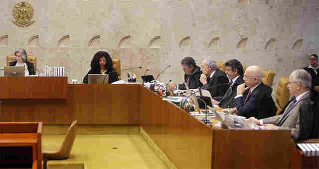 Servidor em greve pode ter desconto em folha, decide Supremo