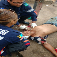 Ex-presidiário é esfaqueado durante discussão e suspeito foge