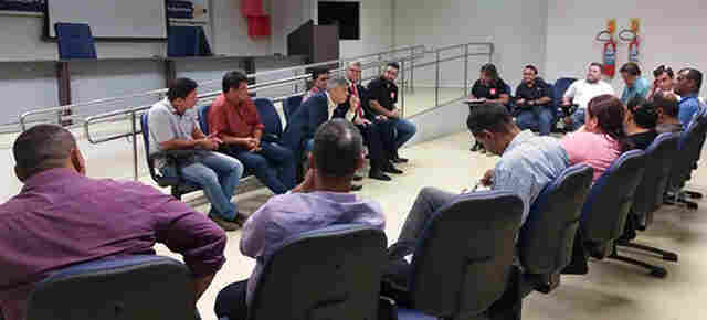 Procurador acusa comissão da Transposição; sindicatos denunciam que bancada federal é omissa