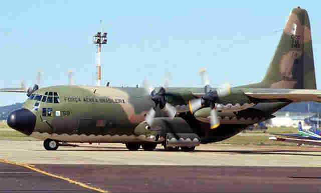 Aviões da FAB estão de prontidão em Manaus para prestar auxílio na Colômbia