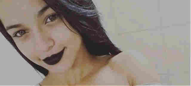 Adolescente se joga de moto em movimento após brigar com o namorado