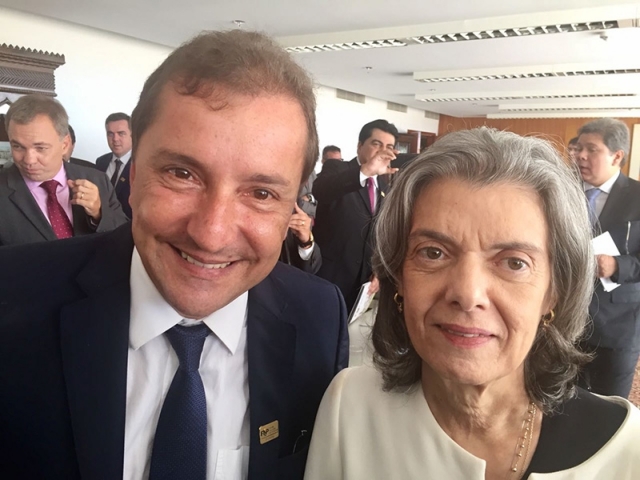 Hildon faz discurso no STF sobre precat&oacute;rios e judicializa&ccedil;&atilde;o da sa&uacute;de