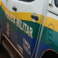 Homem atira na cabeça da esposa e foge; mulher já tinha sido agredida no mesmo dia