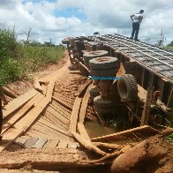 Queda de pontes e atoleiros prejudicam trafegabilidade na zona rural Ouro Preto do Oeste