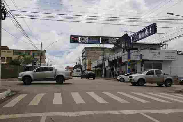 Semtran sincroniza semáforos, melhorando tráfego na cidade