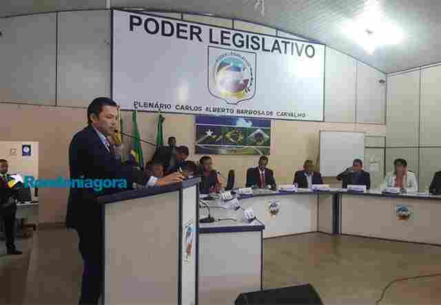 Vídeo: Novo prefeito diz que assassinato em Candeias preocupa família e vereadores