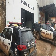 Casal é preso após furtar lâmpadas de comércio na capital