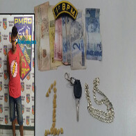 Jovem é preso vendendo droga na região central de Porto Velho