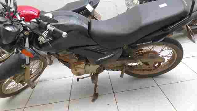 Jovem é preso em Candeias com motocicleta adulterada