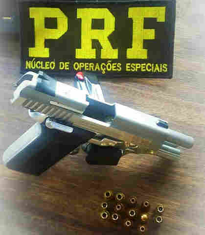 PRF apreende pistola carregada e 14 munições em Porto Velho