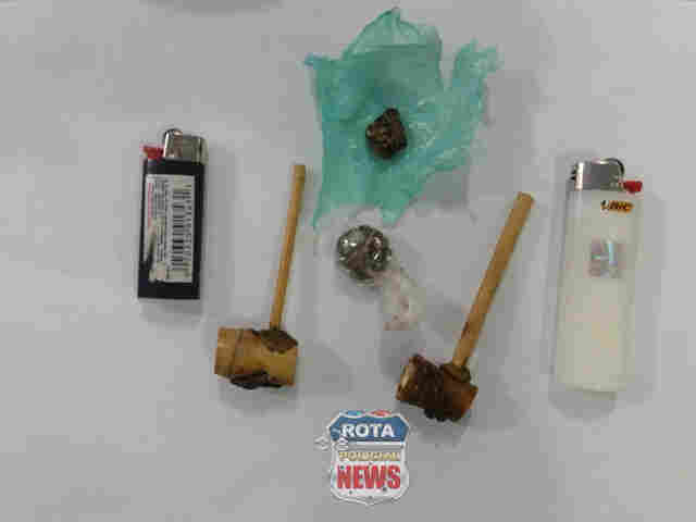 Motociclista colide com viatura da PM durante fuga por prática de racha é flagrado com drogas