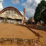 Prefeitura conclui limpeza em área do Colégio Padrão