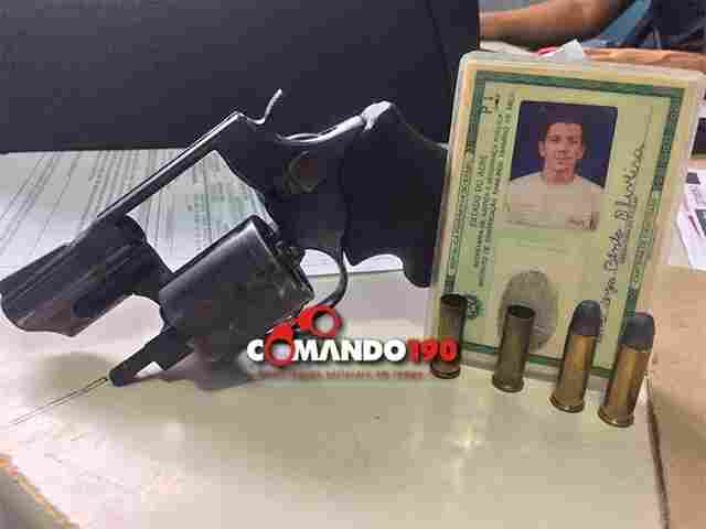 Homem morre após trocar tiros com a polícia