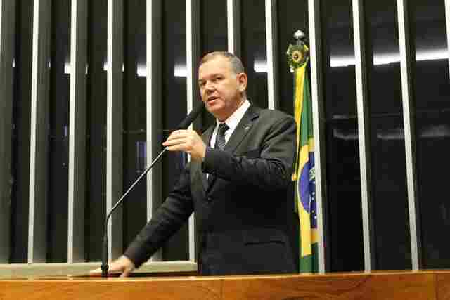 Mosquini articula votação de MP que regulariza terras em Rondônia