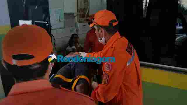 Homem leva surra de facão durante bebedeira em família na Zona Sul