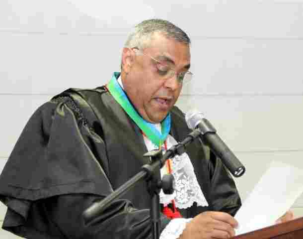 Desembargador monta força tarefa para julgar ações de improbidade