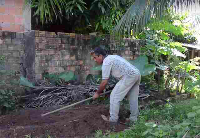 Homem mata companheira e enterra no próprio quintal; filha denunciou caso à Polícia