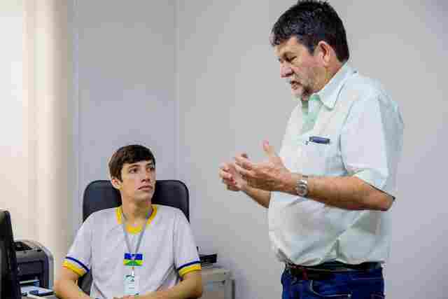 Cacoal: programa empresário sombra entusiasma jovem