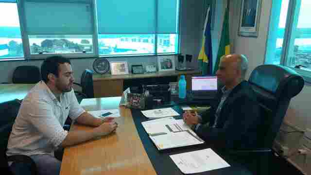 Vereador Márcio Oliveira tem pedido atendido e revitalização da iluminação do Deroche é realizada