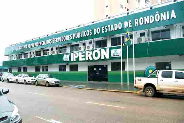 Aposentados e pensionistas do governo estadual recebem nesta quinta-feira