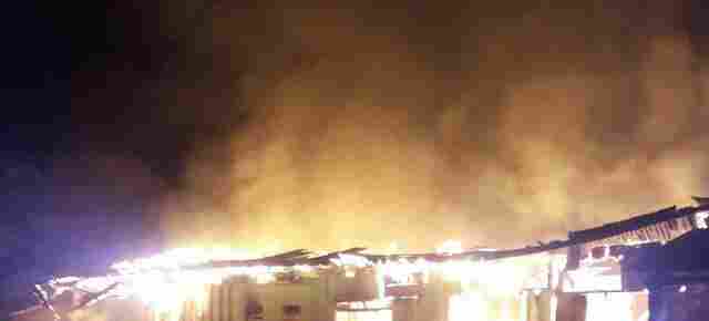 Vídeo: Incêndio criminoso em Bom Futuro destruiu base da PM e veículos de militares