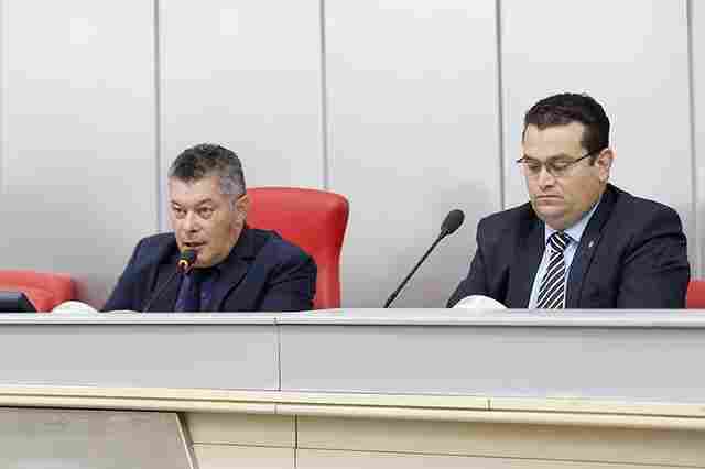 Ezequiel Júnior solicita asfaltamento na RO 133