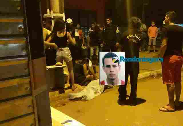Jovem morre ao colidir com moto violentamente contra poste