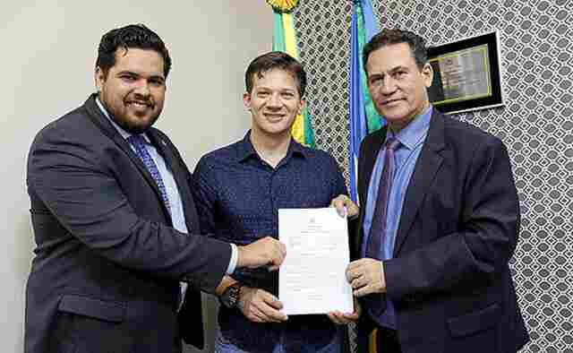 Jean Oliveira assegura junto ao DER complemento do tapa- buracos em Alta Floresta do Oeste