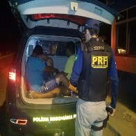 Dois são presos no posto da PRF com quase 3 quilos de cocaína