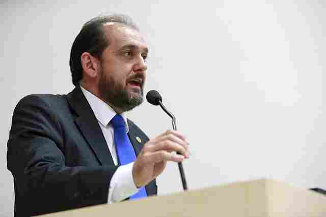 Laerte Gomes pede que TRE mantenha cartório eleitoral de Presidente Médici