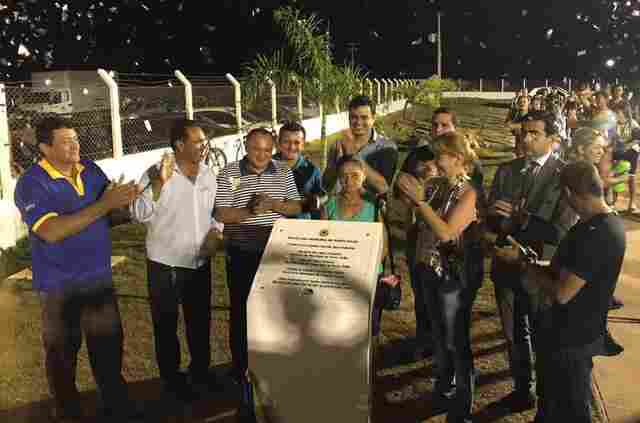 Expedito Netto participa de inauguração do complexo esportivo em Jaci Paraná e entrega equipamentos em Médici