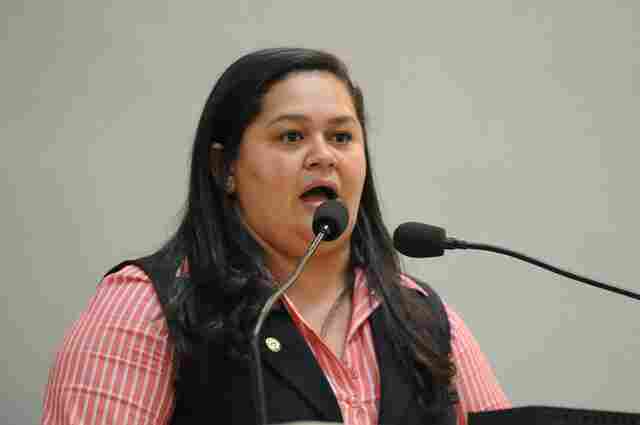 Ex-deputada Ana da 8 e o marido são condenados por lavagem de dinheiro