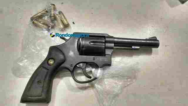 Homicida foragido é preso com revólver durante tentativa de roubo em Porto Velho