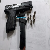 Homem é preso com arma após ameaçar cliente de conveniência em Porto Velho