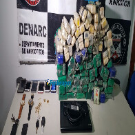 Denarc prende quadrilha com 62 quilos de cocaína dentro de carro de luxo