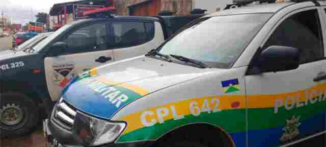Homem atropela e arrasta esposa ao ser flagrado com outra