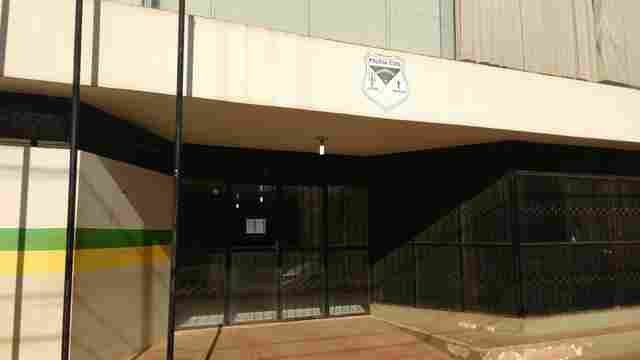 Idoso é atacado a pauladas pela neta na Capital