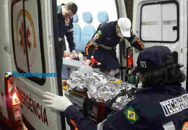 Irmãos são esfaqueados, um morre e o outro é socorrido em estado grave