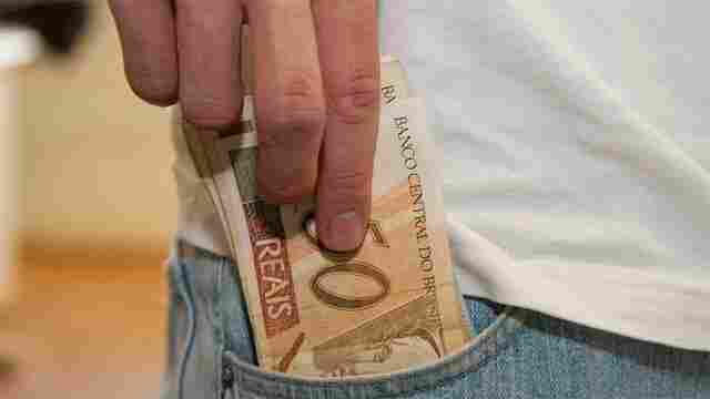 Receita Federal paga sexto lote de restituição do Imposto de Renda nesta quinta