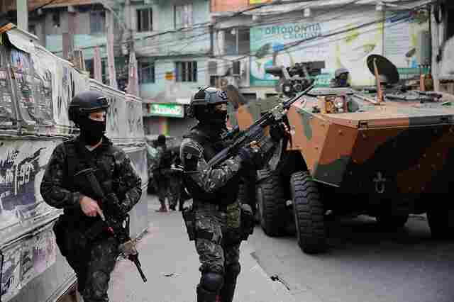 Governo federal decide fazer intervenção na segurança do Rio de Janeiro