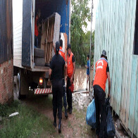 Sete famílias são retiradas de áreas alagadas pelo Rio Madeira em Porto Velho