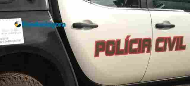 Polícia Civil prende dois em flagrante, apreende menores e drogas durante operação de combate ao tráfico