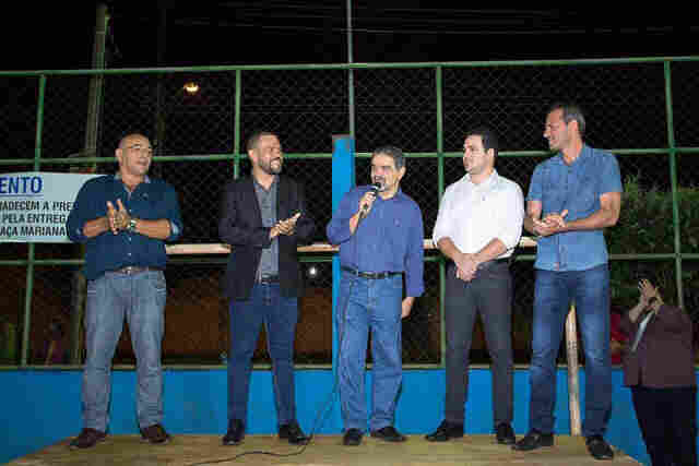 Inaugurada praça no Bairro Mariana com recursos de emenda do Deputado Aélcio da TV