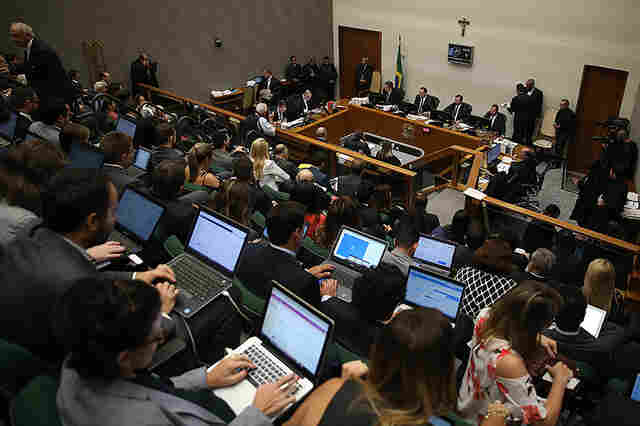 STJ nega por unanimidade habeas corpus a Lula