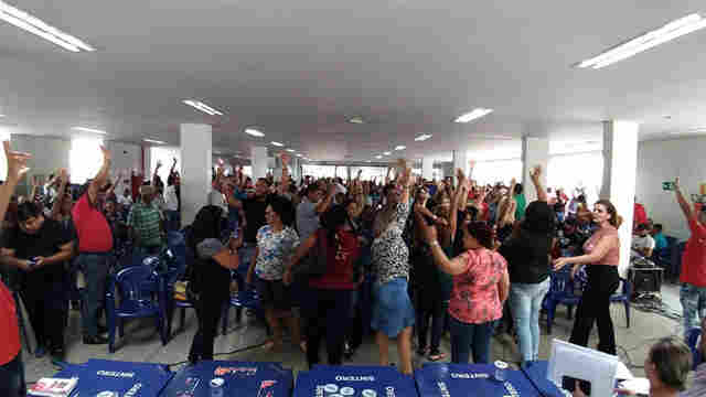 Trabalhadores em educação continuam mobilizados aguardando posição do Governo