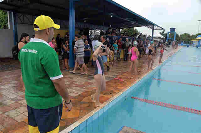 Semes realiza atividades especiais no Parque Aquático Vinicius Danin