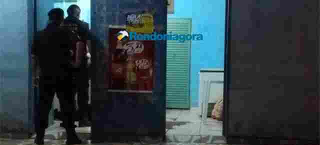 Homem é executado com mais de 10 tiros em bar