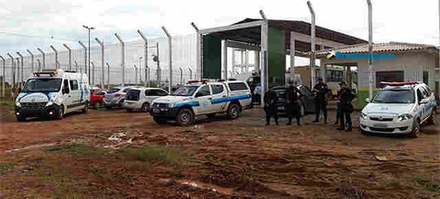 Vídeo: Sejus transfere detentas do presídio feminino infestado por ratos