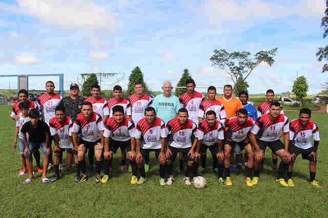 Deputado Airton prestigia competições esportivas da região central do Estado