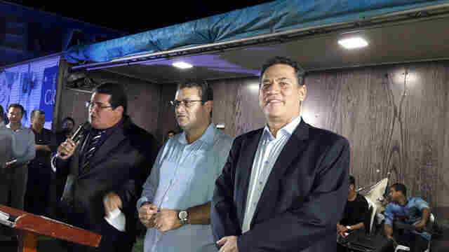 Ezequiel Junior prestigia show gospel de Daniel e Samuel em Machadinho do Oeste